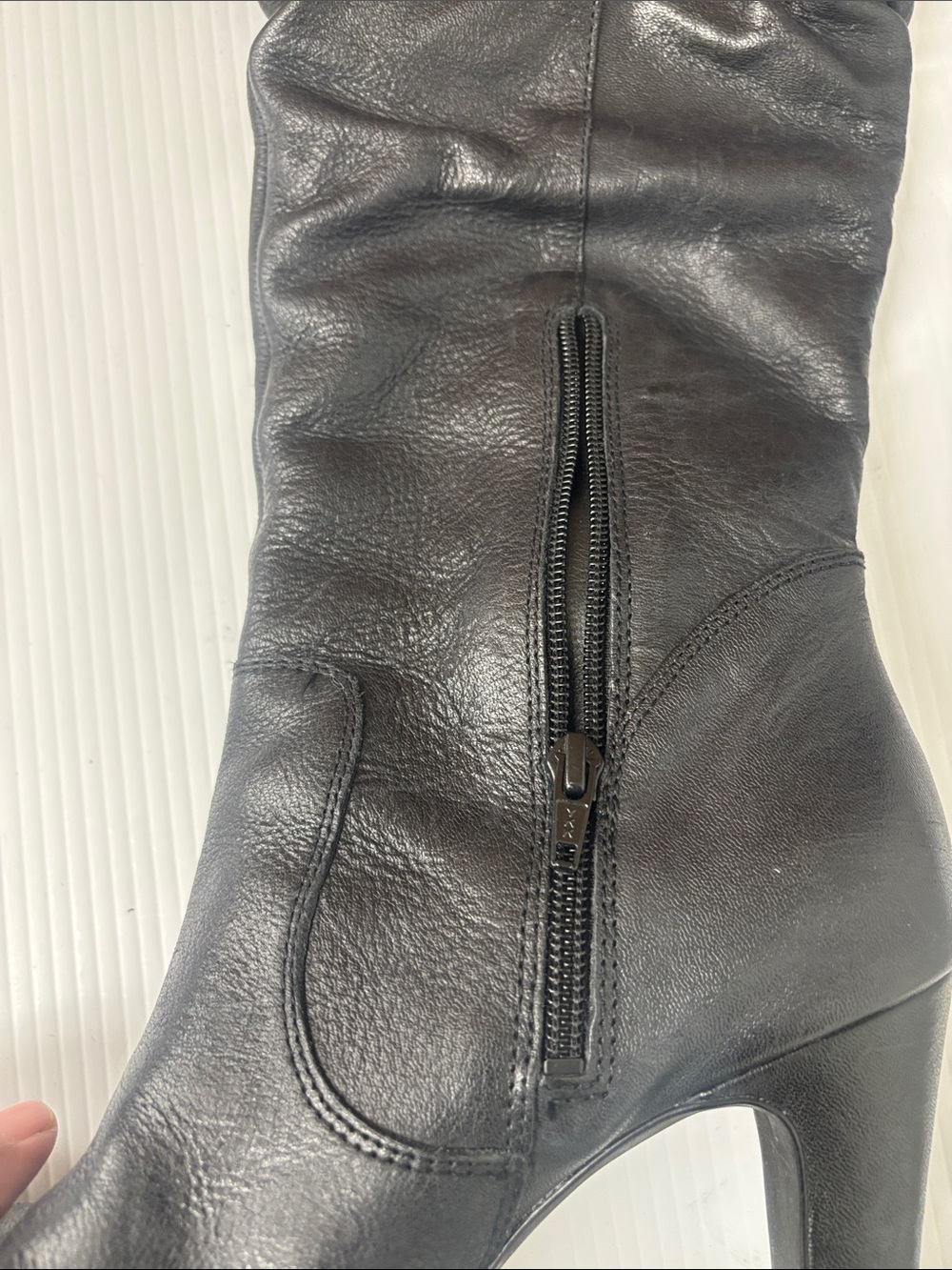 Jessica Simpson Black Leather High-Heel Knee Boots - Picture 10 of 12